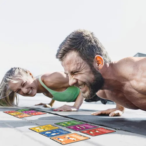 Vista 2 de Tarjetas de ejercicio: juego de 52 cartas para entrenamiento corporal de fuerza y peso (versión en inglés) Diseñado por un experto en fitness