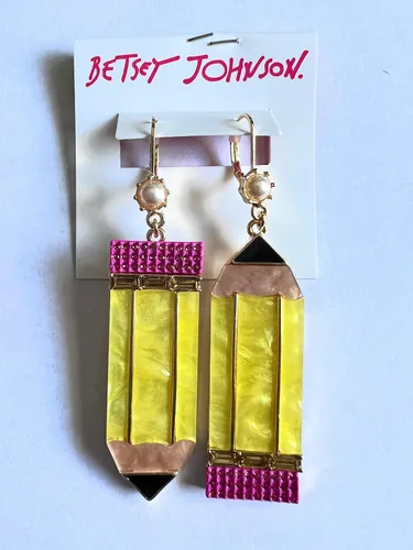 Vista 2 de Betsey Johnson Pendientes de regreso a clases