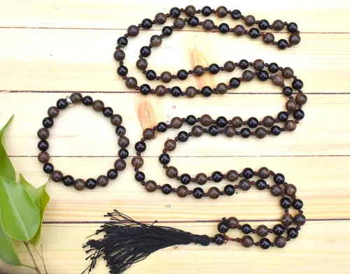 Vista 3 de Healings4u - Pulsera de turmalina negra + bronce anudado Mala y una cuenta, tamaño de la pulsera 0.315 in cristal Reiki curación piedra natural