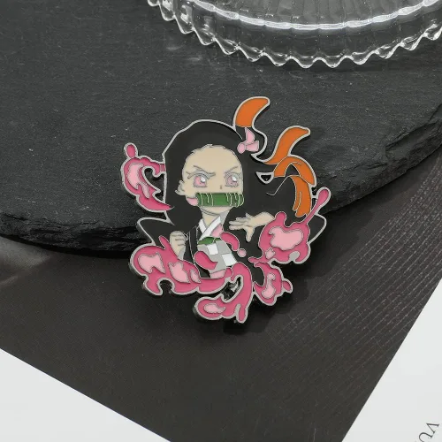 Vista 7 de KF Ornament Anime Demon Broch - Pinzas esmaltadas Tanjiro Nezuko Zenitsu Inosuke con solapa, Metal, Sin gemas.