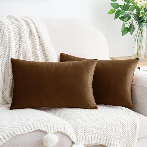 Vista 16 de HWY 50 fundas de almohada decorativas de terciopelo sólido para sofá, sala de estar. Ambar