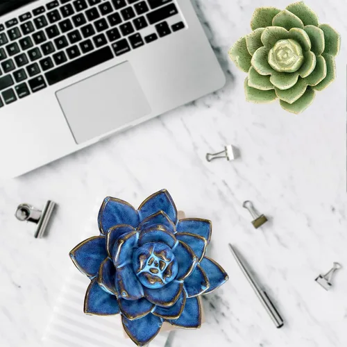 Vista 4 de Mesa de cerámica suculenta flores con base estable, mesa decorativa 3D hecha a mano (azul)