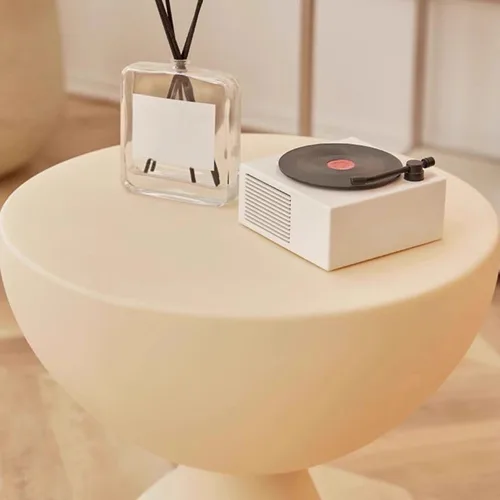 Vista 8 de Mesa auxiliar, mesa auxiliar moderna, mesa de sofá, mesa de noche con base abstracta para espacios pequeños, mesita de noche, decoración del hogar