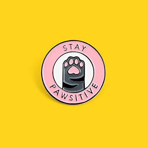 Vista 4 de Flairs New York Broche de solapa esmaltada hecho a mano Gato Manténgase Pawsitivo 1 Pin