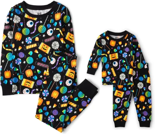 Vista 11 de The Children's Place Kids' Sibling Matching Halloween and Holiday Pajama Sets, Cotton