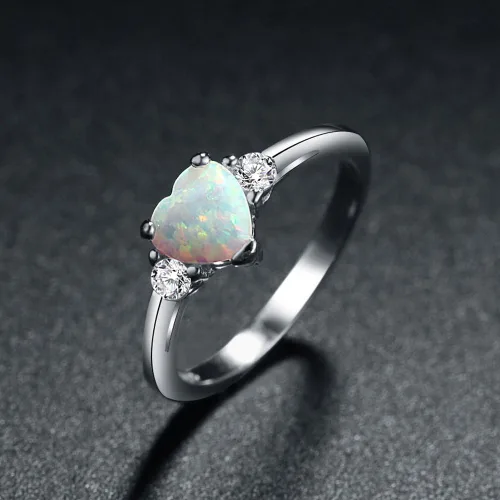 Vista 5 de Anillo de compromiso de plata de ley 925 con forma de corazón de ópalo blanco
