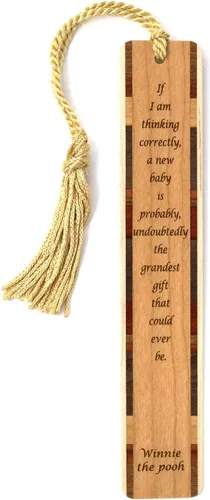 Vista 6 de Charles Kuralt - Marcapáginas de madera colorido con texto en inglés "Love of Family and Friends", fabricado en Estados Unidos