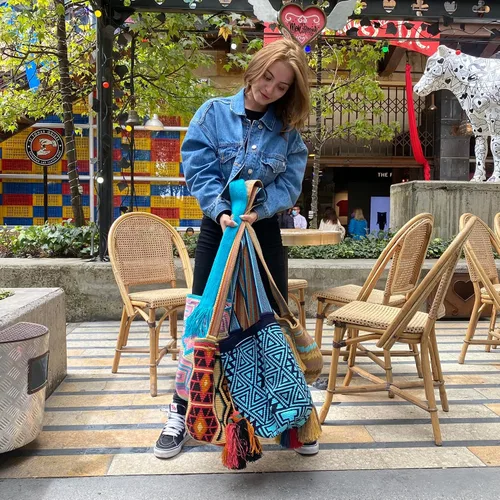Vista 6 de Premium Wayuu Large Bag - 100% Original Colombian Mochila Wayuu - HandMade - Crocheted Tote Bag - Hand Woven