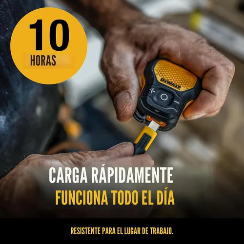 Vista 5 de DEWALT Ultimate Jobsite Audio Bundle Auriculares inalámbricos, altavoz de clip y auriculares con banda para el cuello