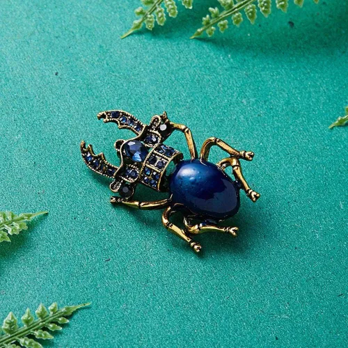 Vista 4 de Broche de escarabajos Broches de moda Scorpion Cicada Ladybug Bufanda Broche de Clip Ramo de Animales Traje de Ropa Accesorios Duraderos Procesados