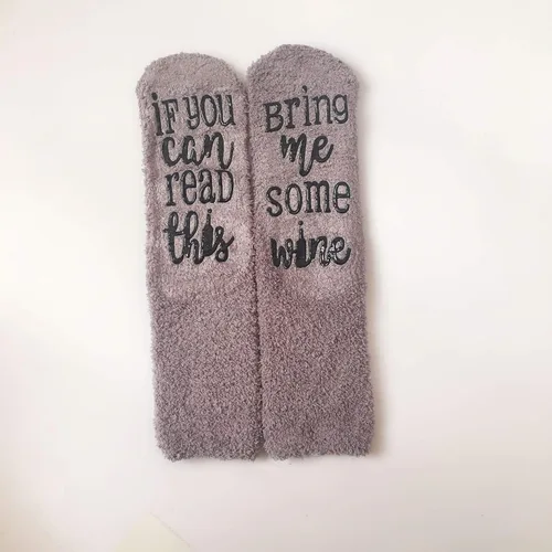 Vista 3 de CHANGGER Calcetines unisex con texto en inglés "If You Can Read This Bring Me Some Fuzzy Funny Saying Crew Socks Christmas Unisex Gift