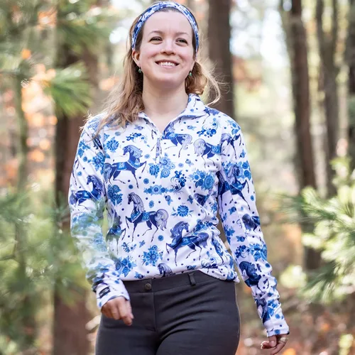 Vista 7 de Anni Lyn - Camisa de manga larga para mujer Caballos azules