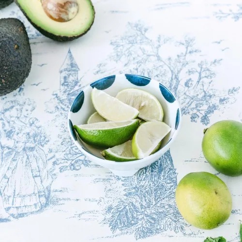 Vista 4 de Prepara Coastal Stripe Taco Prep Bowl, azul/blanco