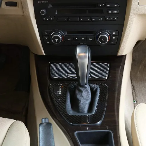 Vista 5 de YIWANG - Pegatinas de fibra de carbono para encendedor de cigarrillos de coche, para BMW Old 3 Series E90 E92 2005-2012