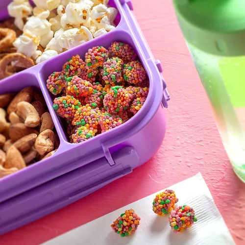 Vista 8 de NERDS Gummy Clusters Candy, arcoíris, crujiente y gomoso, 3 onzas (paquete de 12)