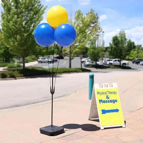 Vista 3 de BalloonBobber - Kit de poste de triple racimo reutilizable resistente a la intemperie, globos de plástico sin helio para exteriores