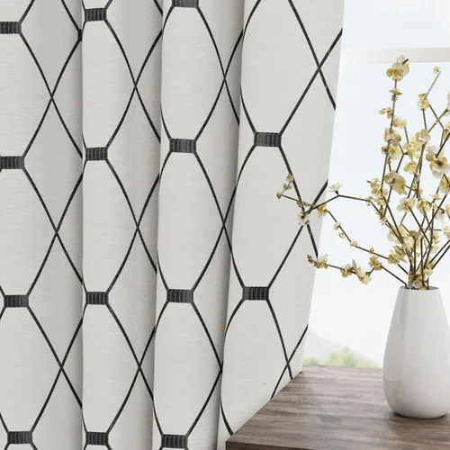 Vista 2 de Cortinas oscurecedoras de habitación con patrón geométrico negro de 80 pulgadas de largo para sala de estar, juego de 2 paneles, decoración clásica