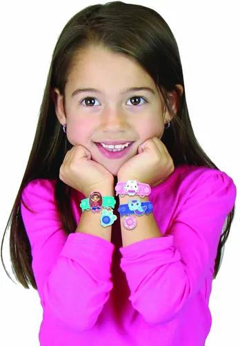 Vista 6 de Tara Toys Gabby's Dollhouse Pop-Eeze - Juego de actividades de pulsera con cuentas a presión para niños con dijes y estuche de transporte, regalo