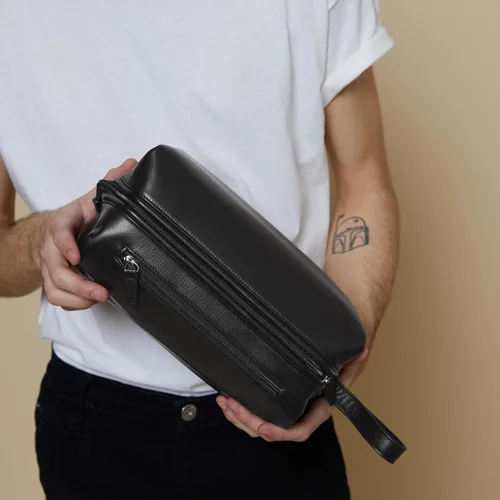 Vista 2 de Leatherology Neceser con marco de ónix negro, kit de piel de grano completo para hombres con apertura de boca ancha, bolsillos interiores y Negro
