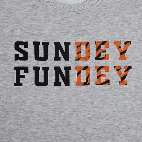 Vista 6 de Sudadera con capucha para el día del juego, sudadera con capucha para mujer, diseño de Sundey Fundey, con cuello redondo