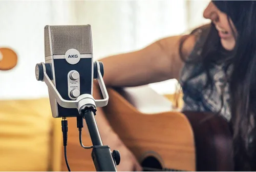 Vista 3 de AKG Pro Audio Lyra Ultra-HD USB C Micrófono para grabación, transmisión, juegos, podcast, ASMR en PC y Mac, micrófono de condensador para laptop