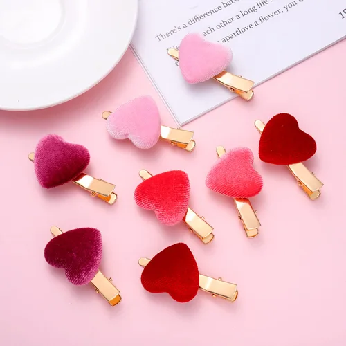 Vista 4 de 8 pinzas para el cabello con forma de corazón para mujeres y niñas, regalo de San Valentín (8 clips de terciopelo)