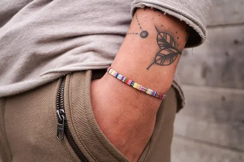 Vista 23 de Made by Nami Boho Surfer Bracelets for Men and Women Crafted from Colorful Braided Strings Adjustable and Waterproof Handmade Bracelets for Summer