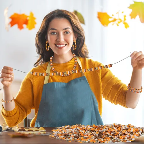 Vista 3 de Ferraycle Juego de 5700 cuentas de arcilla de otoño de Halloween, cuentas de arcilla de Navidad, kits de fabricación de joyas para pulseras, Naranja