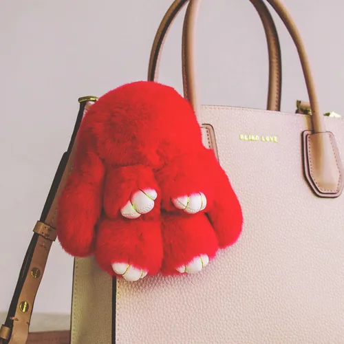 Vista 2 de YISEVEN Llavero de peluche de conejito, Rosa encendido