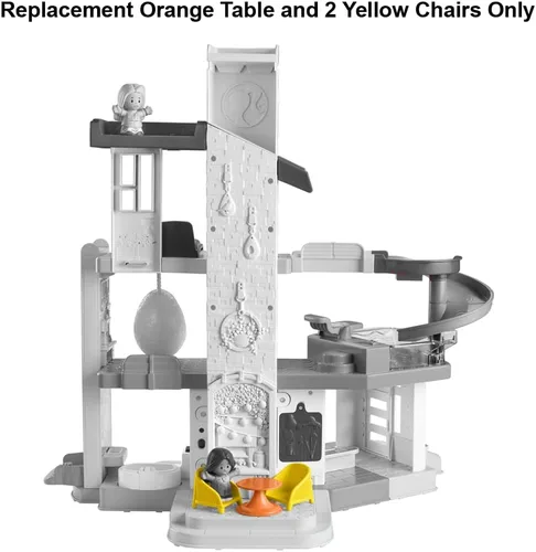 Vista 4 de Piezas de repuesto para el juego Fisher-Price Little People Figure HCF61, inspirado en Barbie Dreamhouse, incluye una mesa naranja y 2 sillas