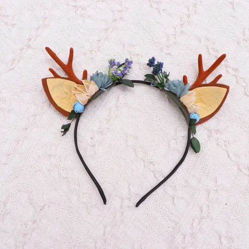 Vista 3 de Lurrose Diadema de Navidad con cuernos de ciervo, corona de bayas y flores, diadema de Navidad, boho, tocado para fiesta para mujer