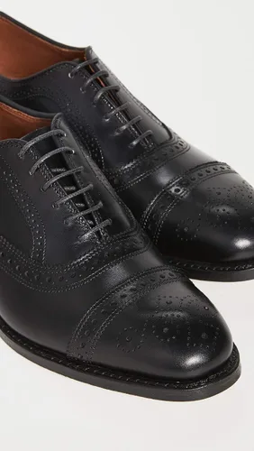 Vista 4 de Allen Edmonds Men's Strand Suede Cap Toe Oxford