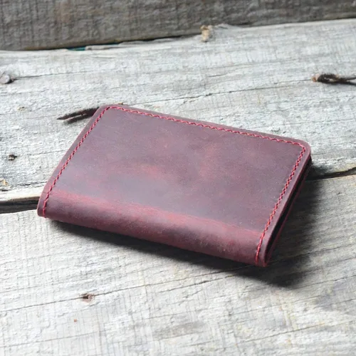 Vista 4 de Billetera de cuero minimalista hecha a mano para hombre, diseño de flores marrones