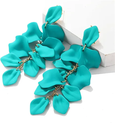 Vista 2 de Aretes colgantes de acrílico mate con diseño de pétalos de rosa y pétalos largos, de resina bohemia, con borla floral, para mujer, regalo exagerado