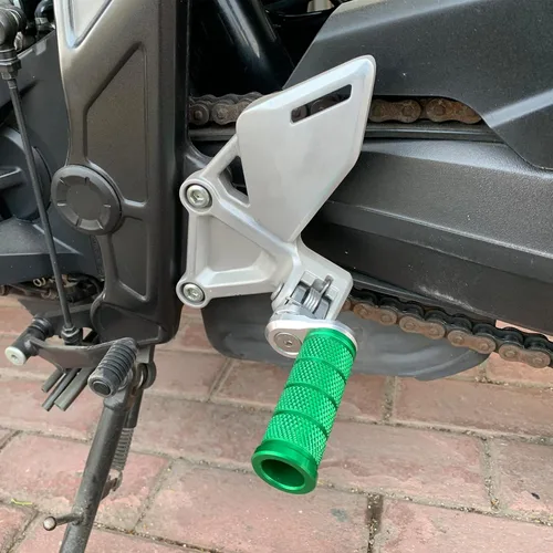 Vista 8 de Clavija de pie delantera ajustable (compatible con SUZUKI Gixxer/GSX250R/V-STROM250) (azul)
