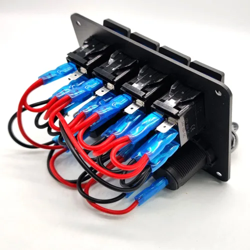 Vista 5 de Interruptor de panel combinado de 4 bandas, montaje estilo barco para caravanas, caravanas, vehículos recreativos, automóviles con encendedor