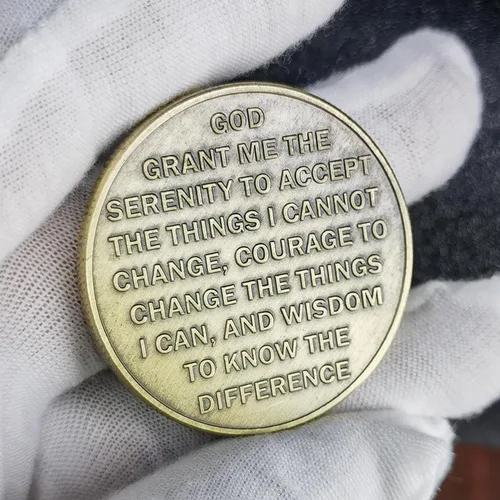 Vista 6 de Phoenix Rising Lucky Coin Serenity Prayer Sobriety Coin Regalos sobrios para hombres o mujeres, Medallón AA de recuperación de adicciones