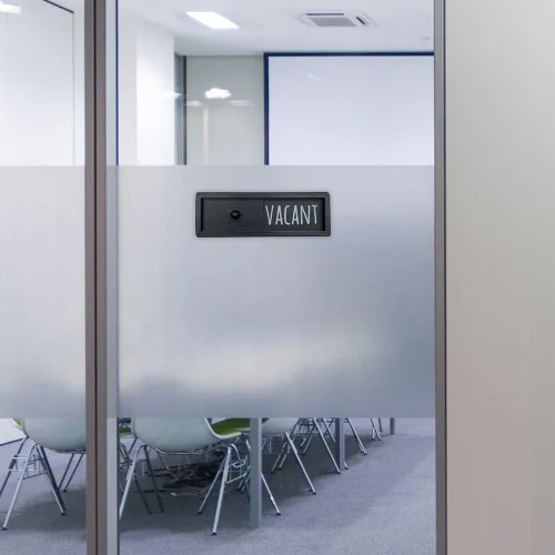 Vista 2 de WOJOGO Letrero de privacidad vacante ocupado – Letrero de privacidad para puerta de oficina en casa, baño, sala de conferencias, baño, indicadores