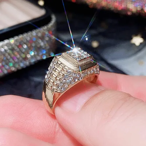 Vista 5 de Anillo de cristal de hielo para hombre, chapado en oro de 14 quilates, brillante hip hop, cristal de hielo, anillo de lujo súper grande para hombre
