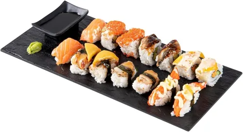 Vista 4 de Restaurantware Platos de servir de 5 x 5 pulgadas, 100 tablas redondas de charcutería, imitan el aspecto de platos de plástico negro pizarra, sirven