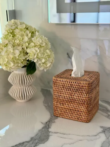 Vista 4 de KOUBOO Funda para caja de pañuelos, soporte para pañuelos, baño, cocina, habitación de invitados, elegante funda decorativa para caja de pañuelos