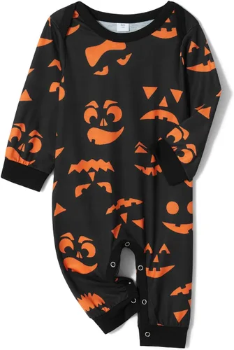 Vista 4 de FULA-bao Pijamas de Halloween a juego para la familia que brilla en la oscuridad con estampado de fantasmas de manga corta, pantalones y pijamas