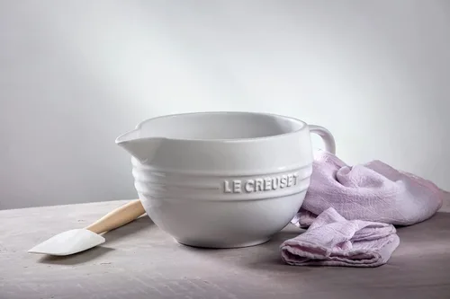 Vista 4 de Le Creuset Espátula pequeña de silicona Craft Series, 11 1/8" x 1 3/4", Peche