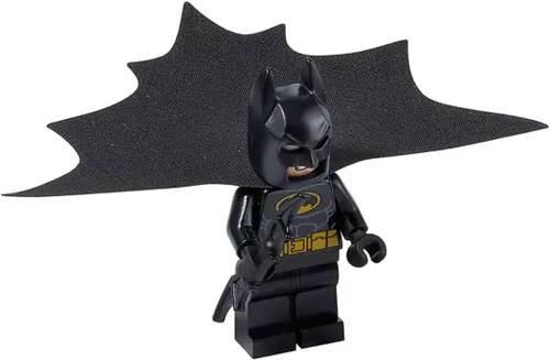 Vista 2 de LEGO Super Heroes DC Batman Minifigura - Batman (con traje negro, capa de murciélago extendida y Bat-a-rang) 76158