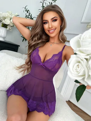 Vista 3 de SHENHE Babydoll de malla transparente de encaje floral para mujer, lencería con tanga