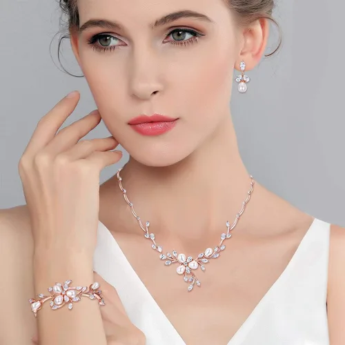 Vista 4 de EVER FAITH Marquise CZ - Collar de filigrana de hoja de flor de novia con circonita cúbica simulada
