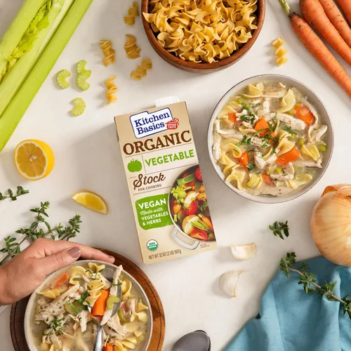 Vista 4 de Kitchen Basics Caldo de verduras orgánicas, 32 onzas (paquete de 12) Sin sabores artificiales, vegano, sin gluten