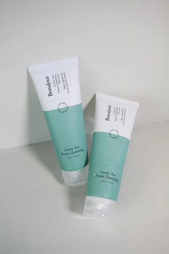 Vista 3 de [BONAJOUR] Limpiador de espuma de poros naturales de té verde, el mejor lavado facial para acné y piel grasa, 5.1 onzas líquidas