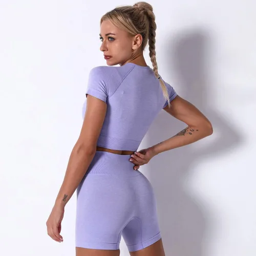 Vista 4 de IMEKIS Conjunto de yoga para mujer, sin costuras, pantalones cortos de ejercicio de cintura alta, pantalones cortos con top deportivo y brasier de 2