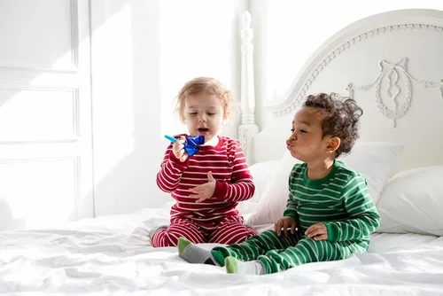 Vista 4 de VAENAIT BABY 12M-7T Kids Boys Girls Unisex Toddler Colorful StripeSimple Xmas Holiday Sleepwear Pajama 2pcs Set